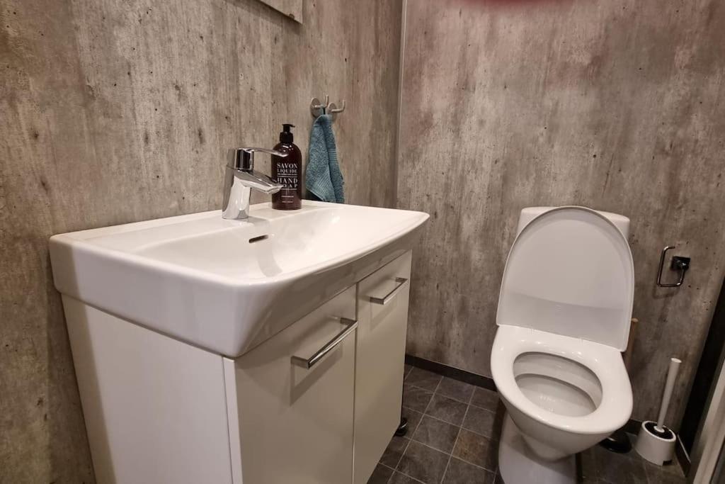 דירות Onsala Quiet And Comfy With Swimming Pool מראה חיצוני תמונה